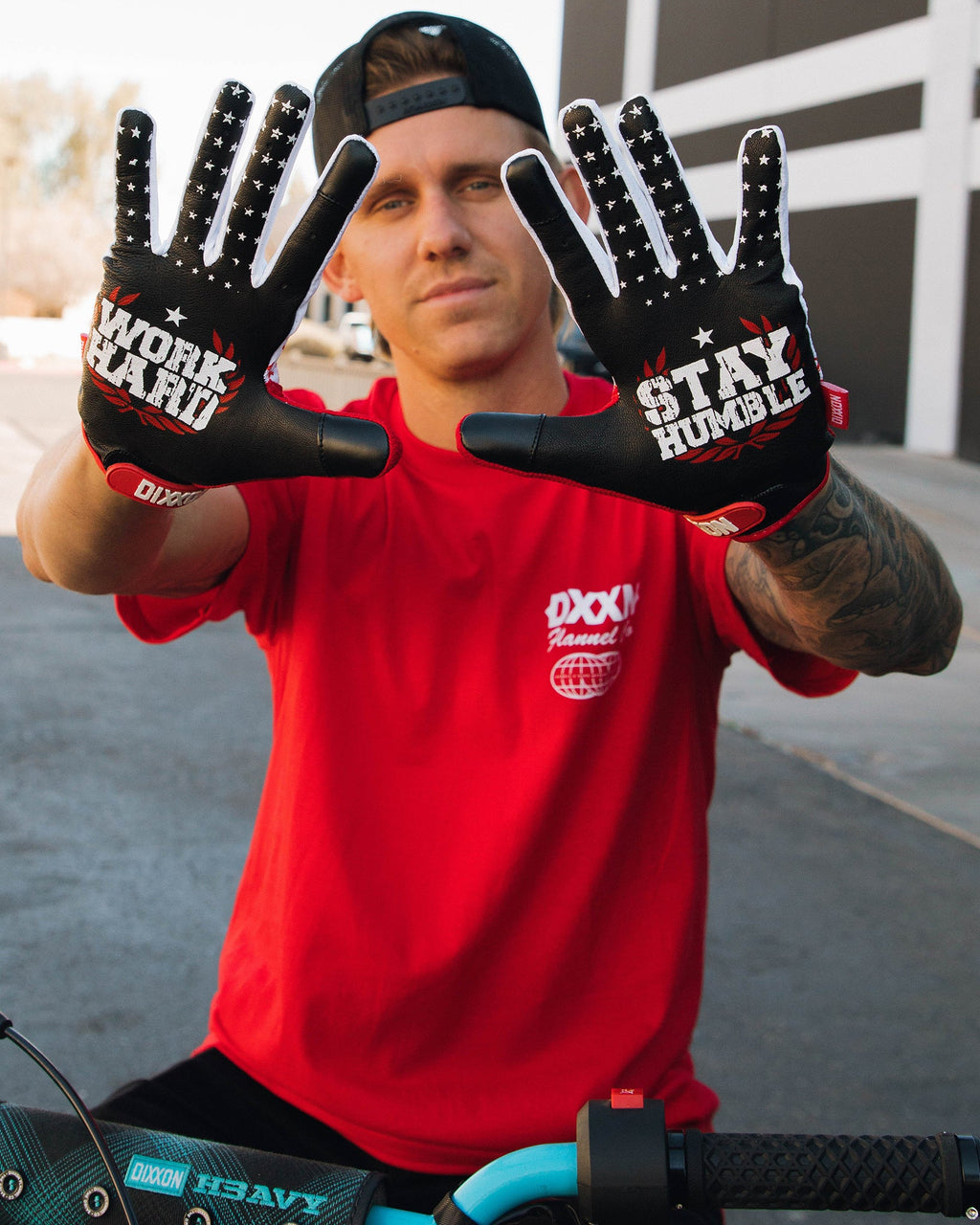 Corpo Moto Gloves - White & Red