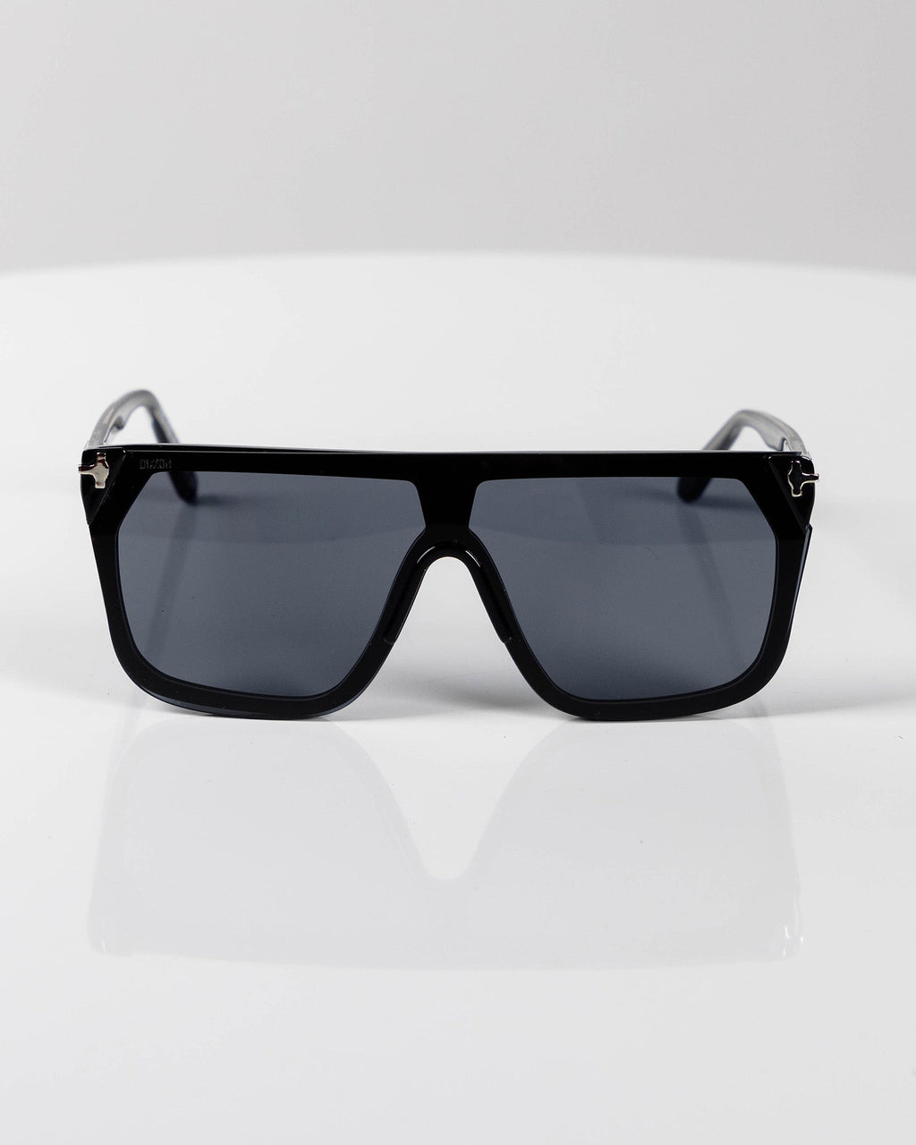 Vega Sunglasses - Black & Gray