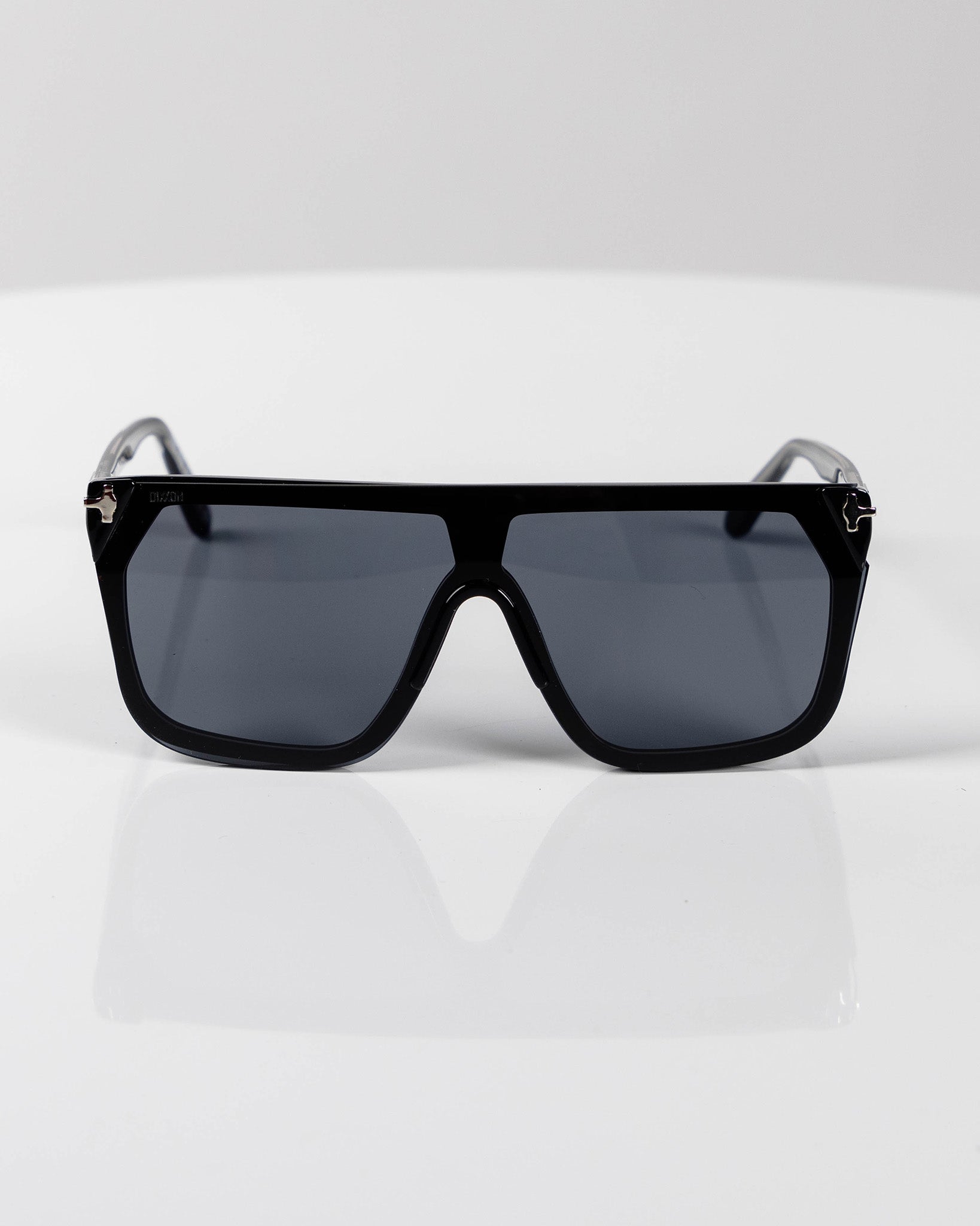 Vega Sunglasses - Black & Gray