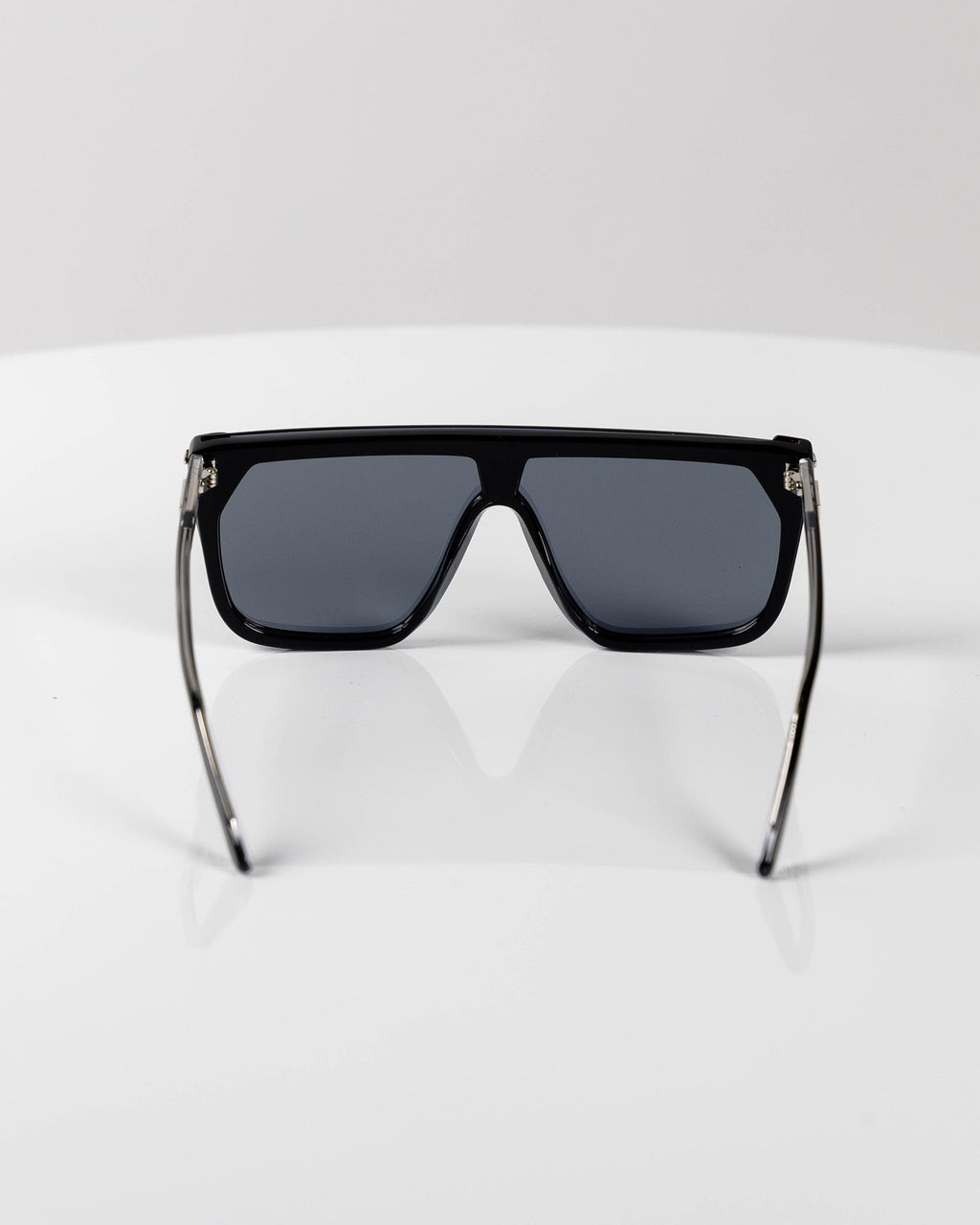 Vega Sunglasses - Black & Gray