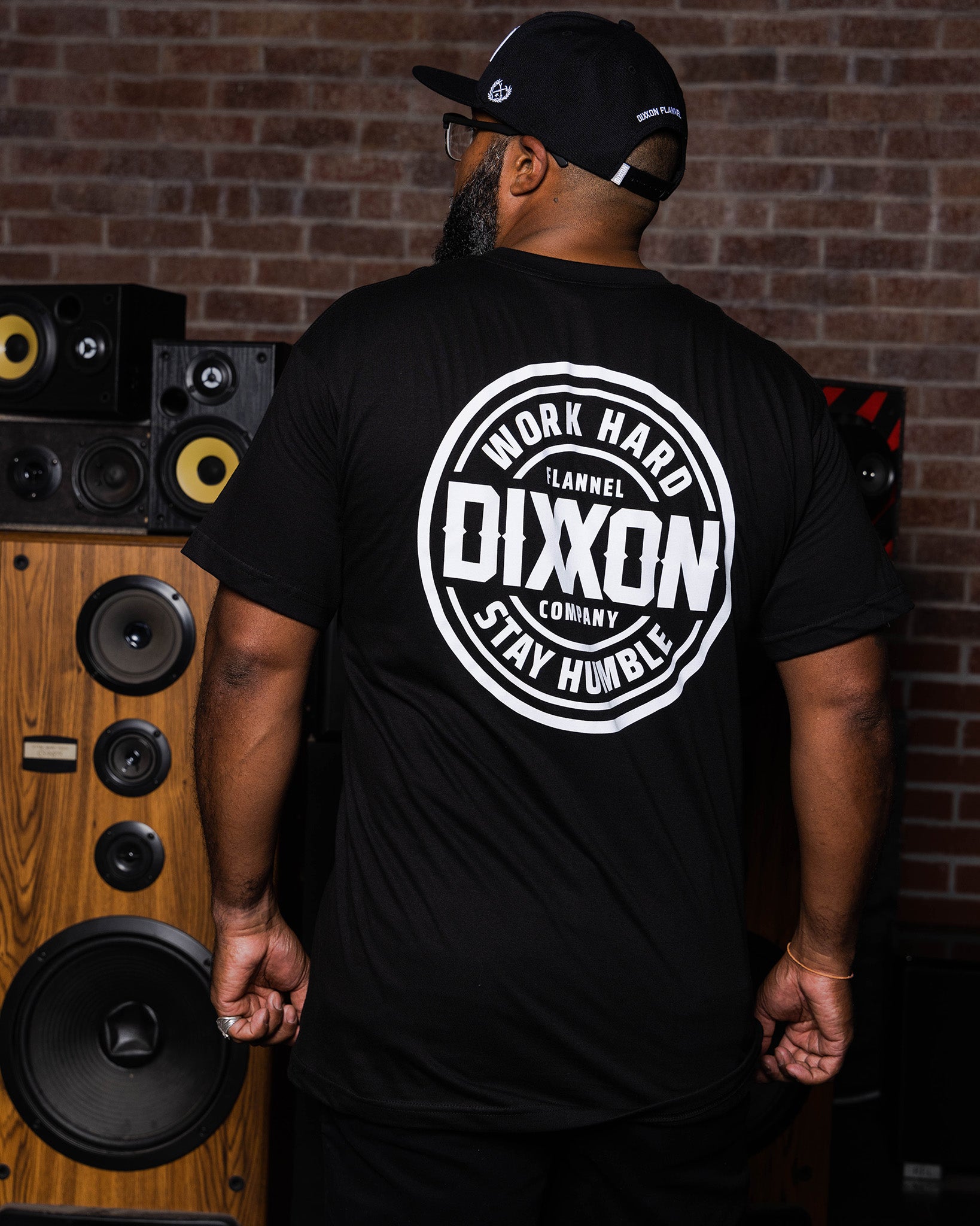 White Nuevo Corpo T-Shirt - Black