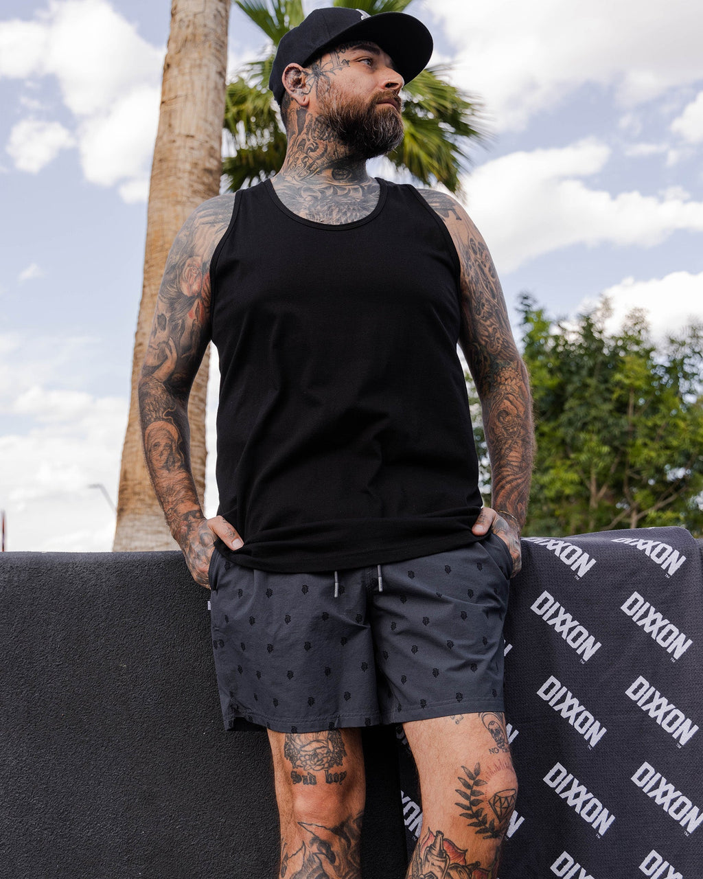 Black Insignia 7" Boardshorts - Charcoal