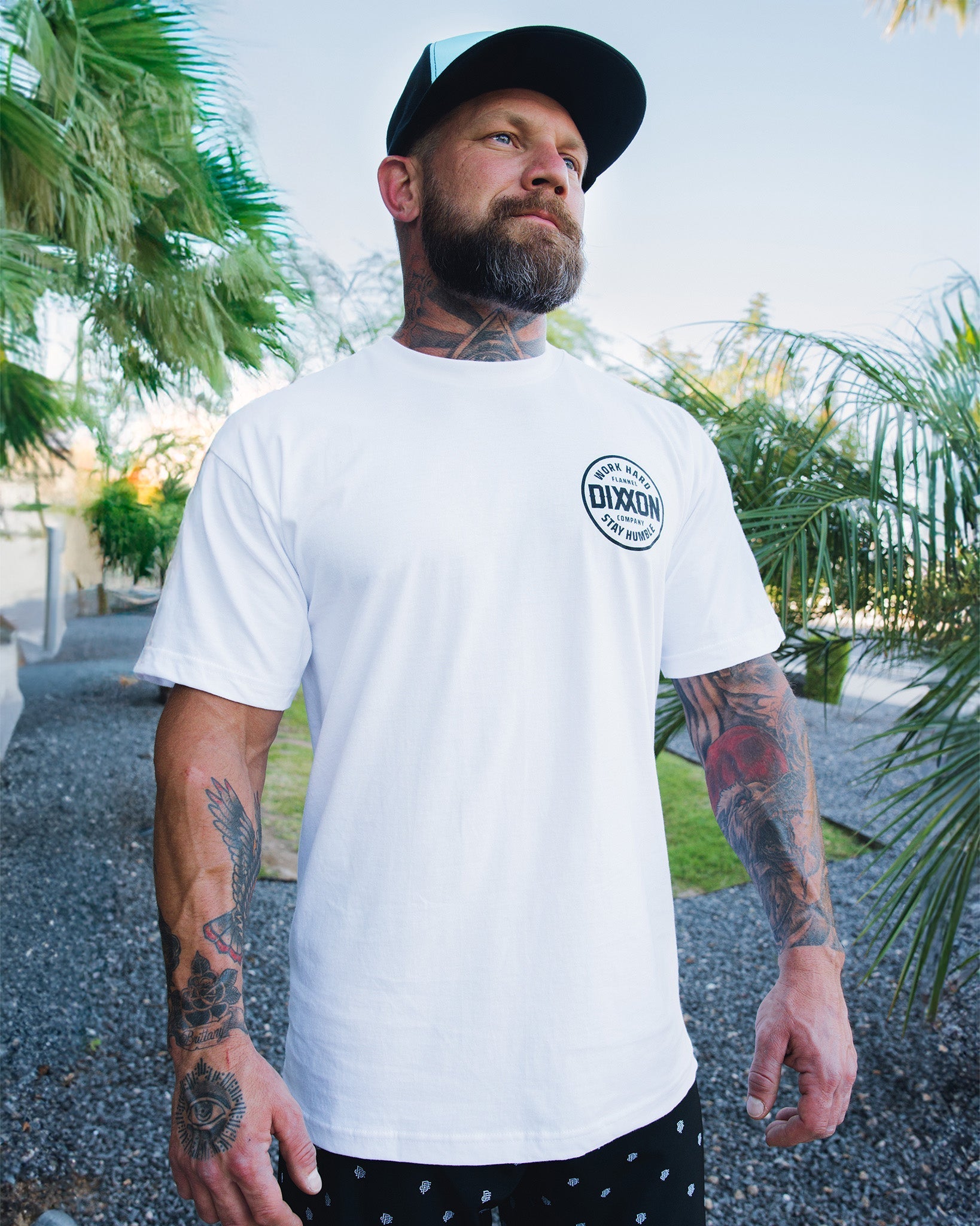 Black Nuevo Corpo T-Shirt - White