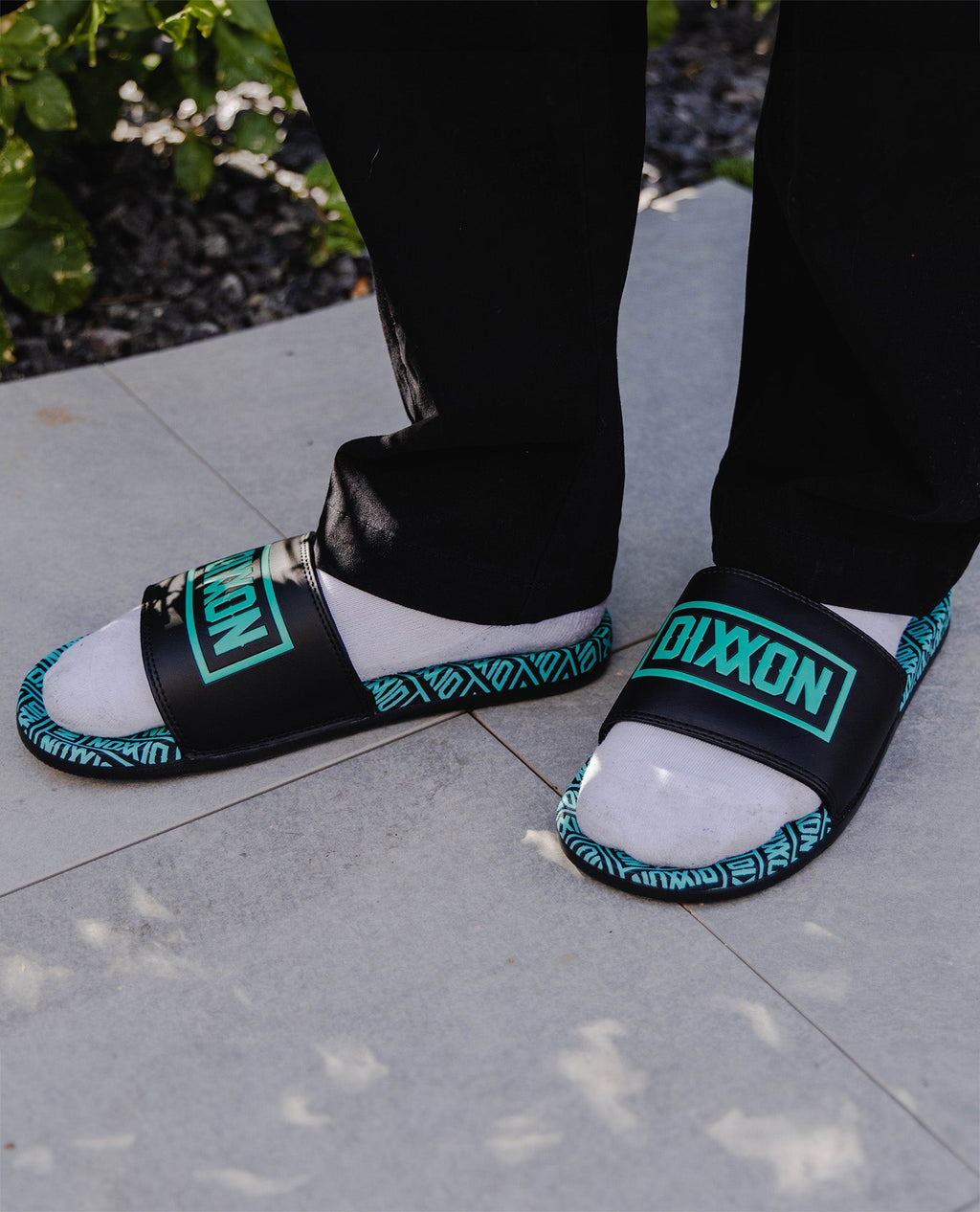 Box Overload Slides - Black & Tiffany