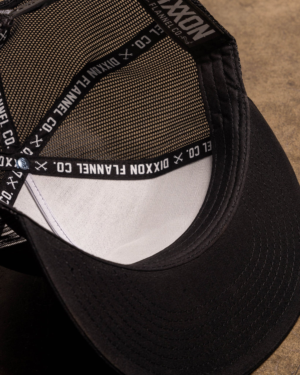 Class Flat Bill Trucker Snapback - Black & White