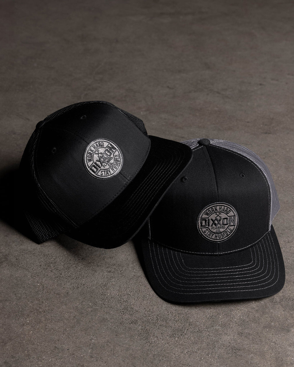 Corpo Curved Bill Trucker Snapback - Black & Gray