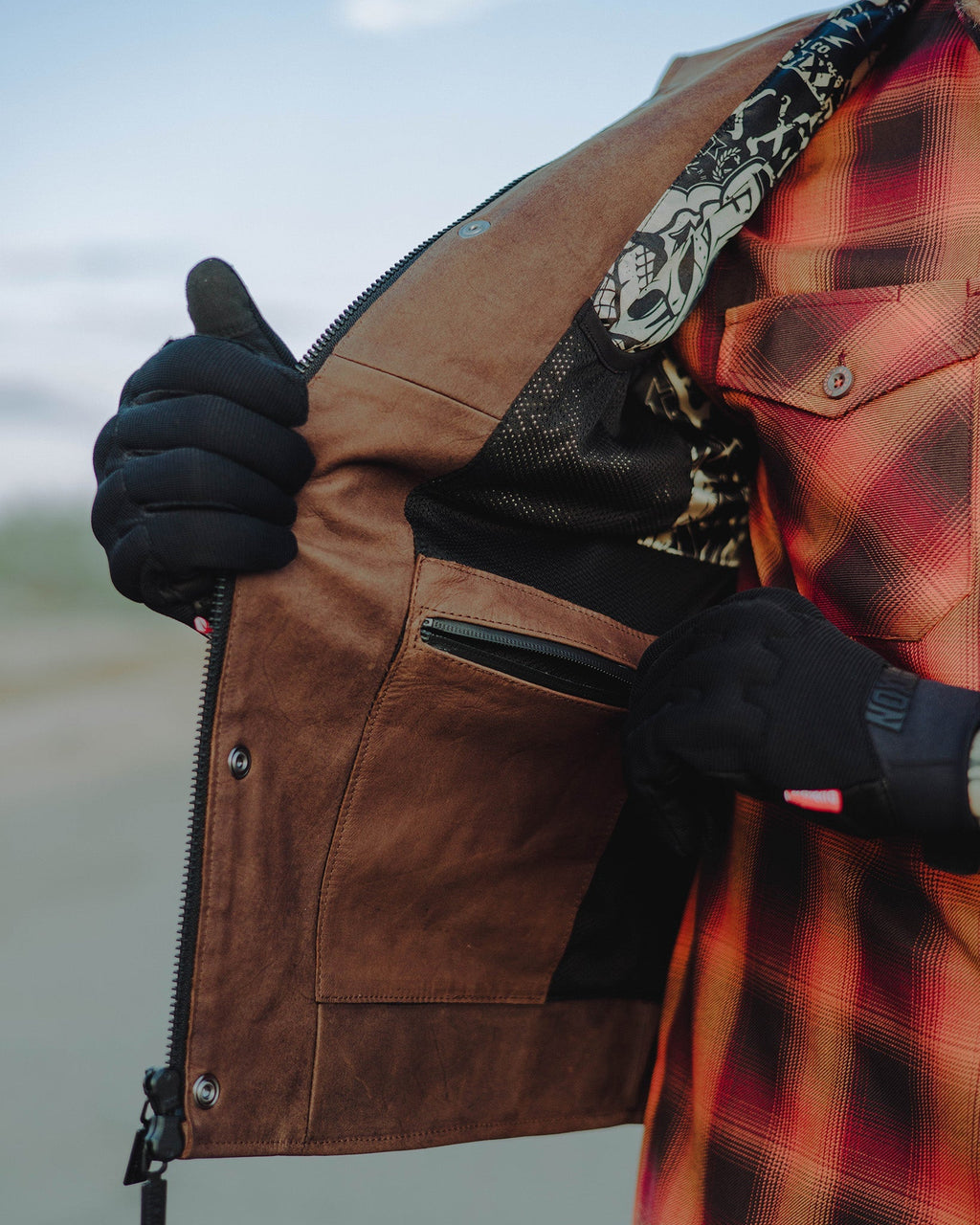Deadwood Suede Leather Vest - Mahogany