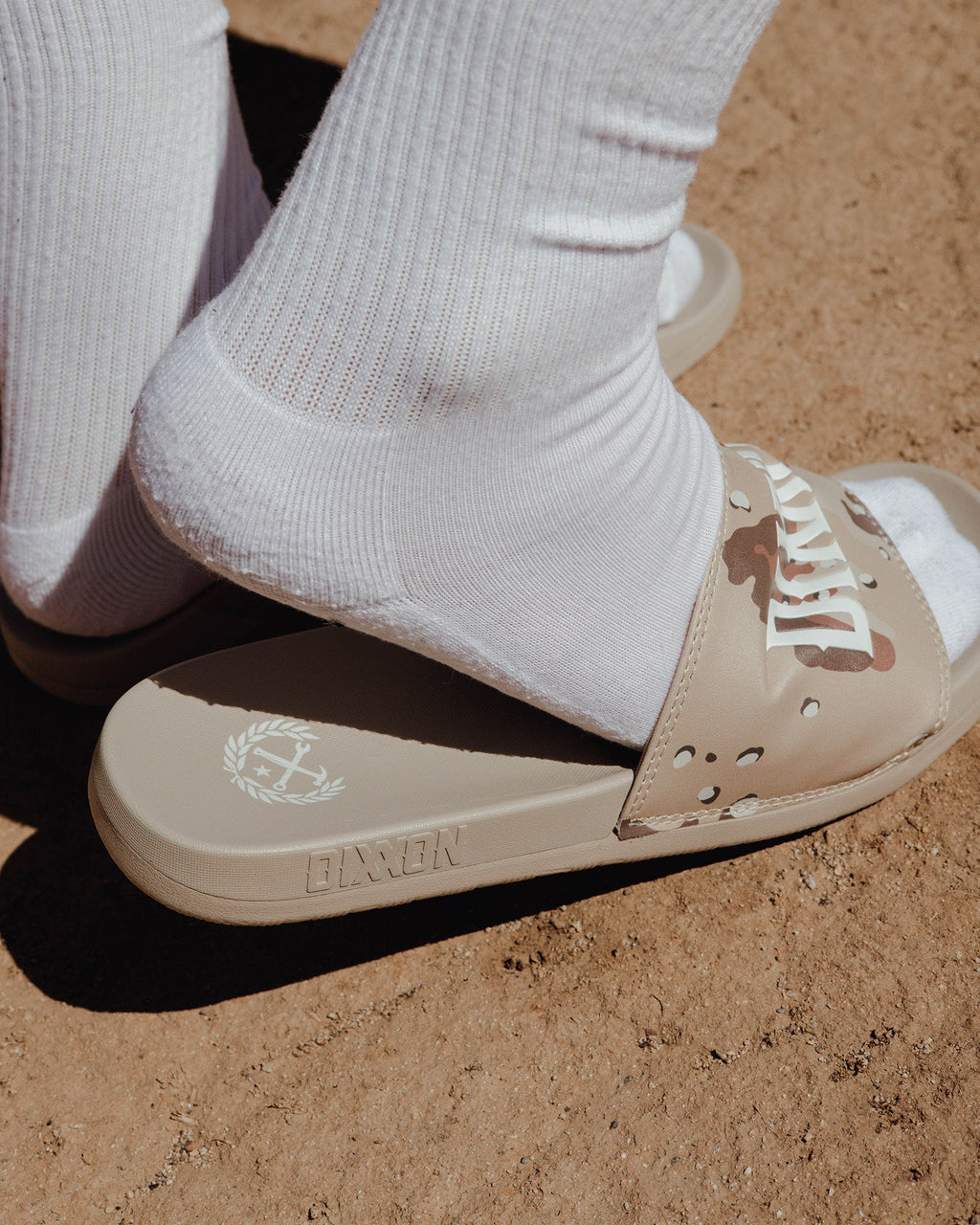 Delta Slides - Desert Camo
