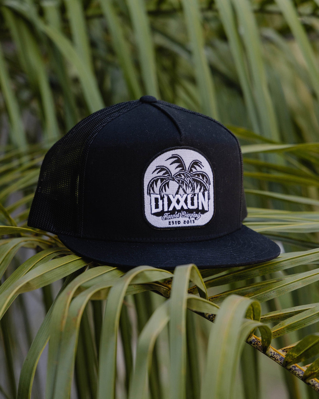 Dueling Palms Flat Bill Trucker Snapback- White & Black