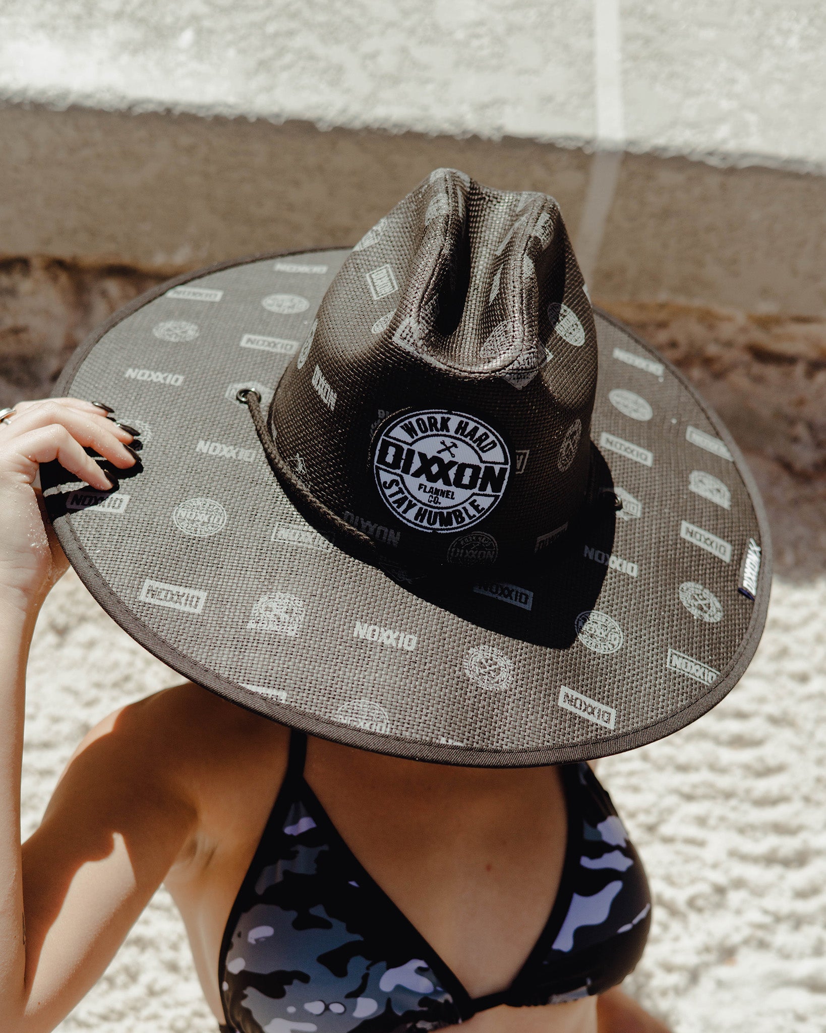 Executive Straw Sun Hat - Black & Gray