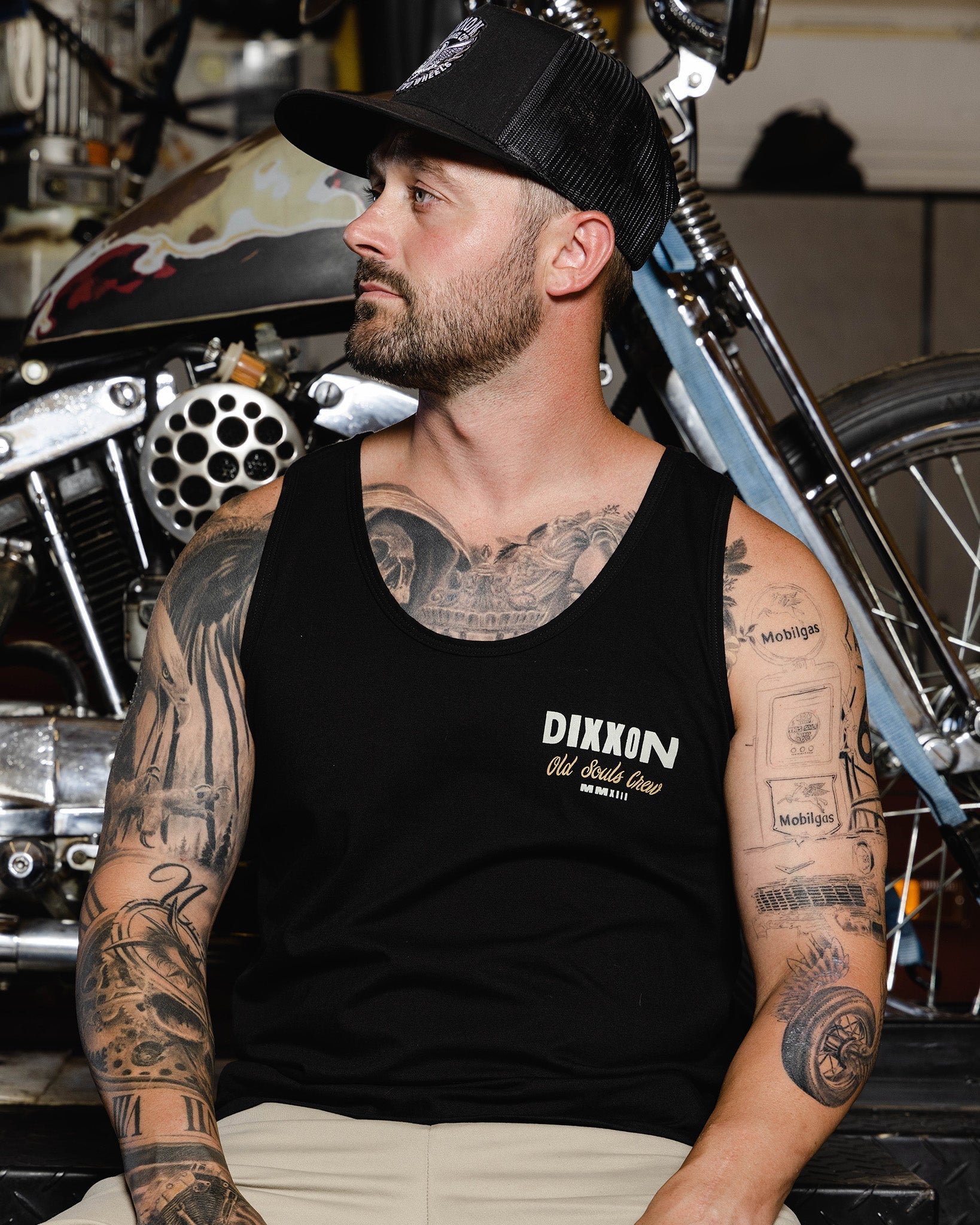 Gold Barn Find Tank - Black