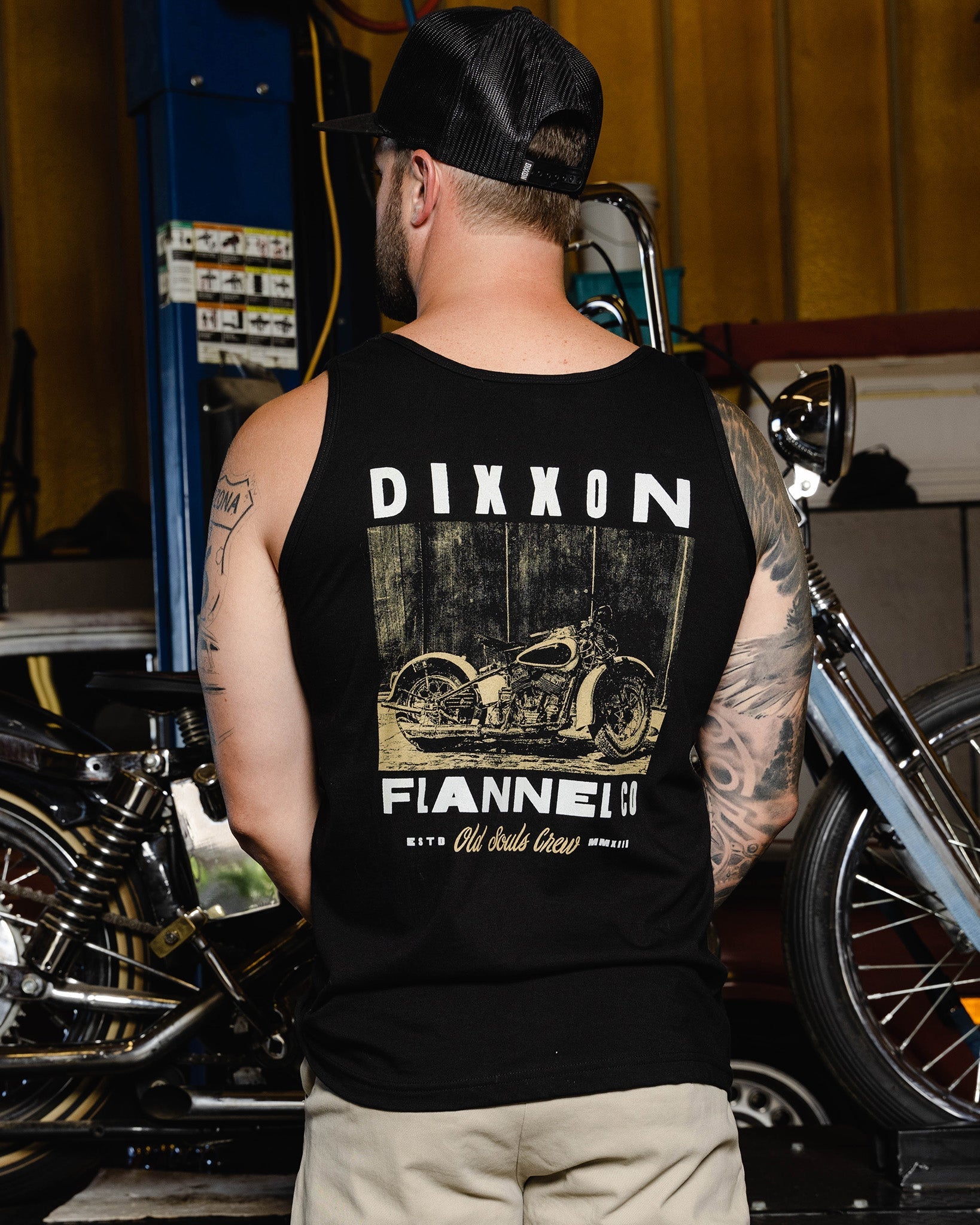 Gold Barn Find Tank - Black