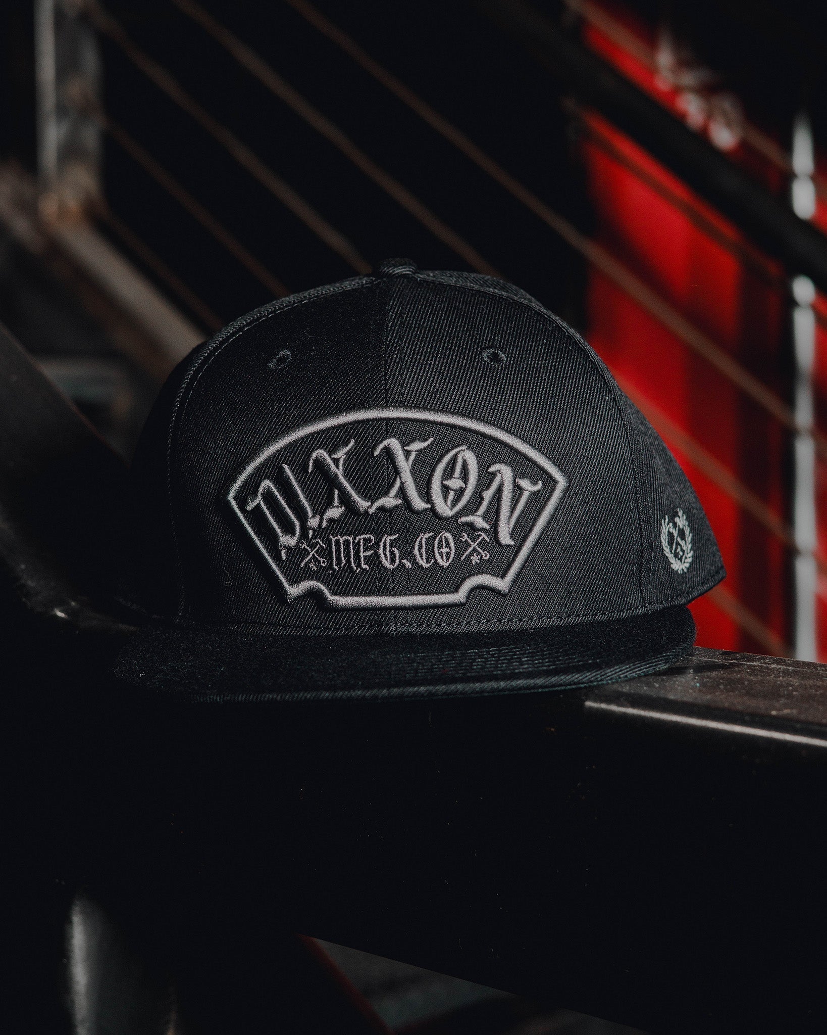 Gray Salty Patch Flat Bill Snapback - Black