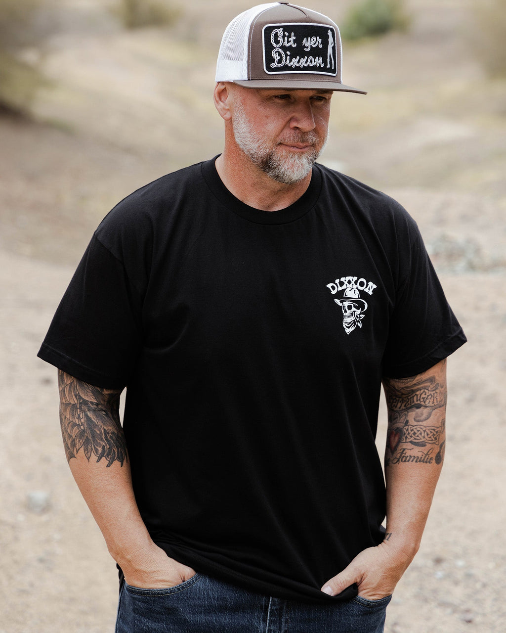 Hold Em High T-Shirt - Black