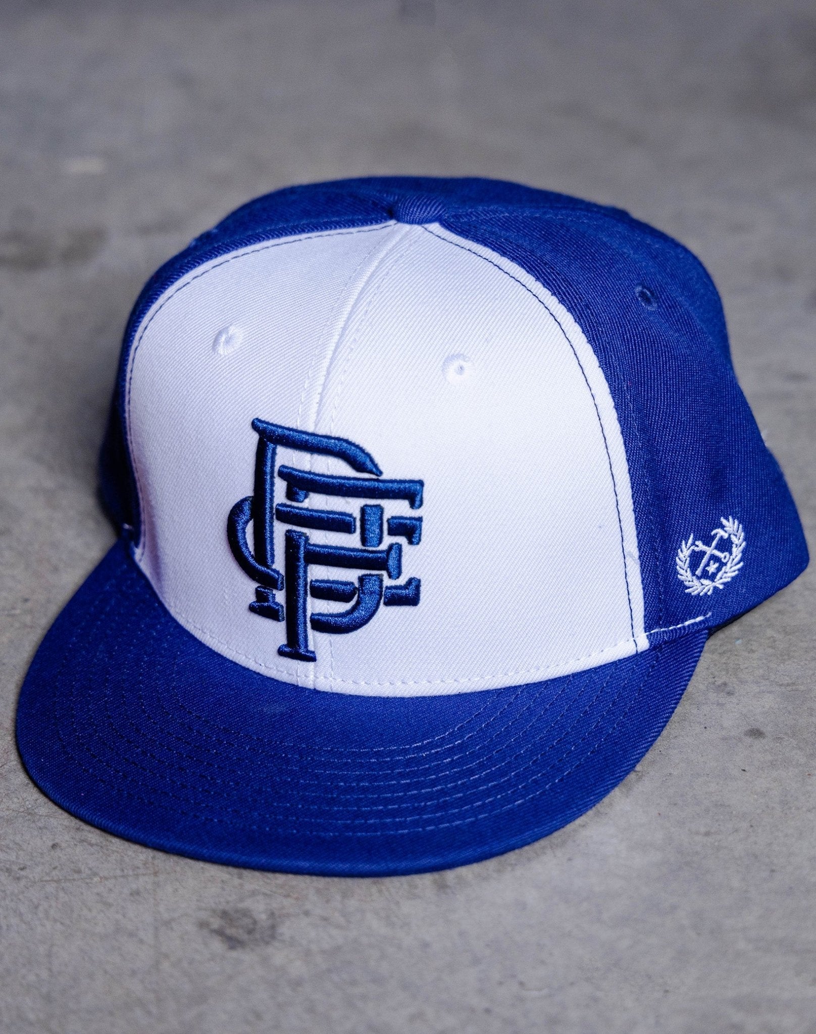 Icon Flat Bill Snapback