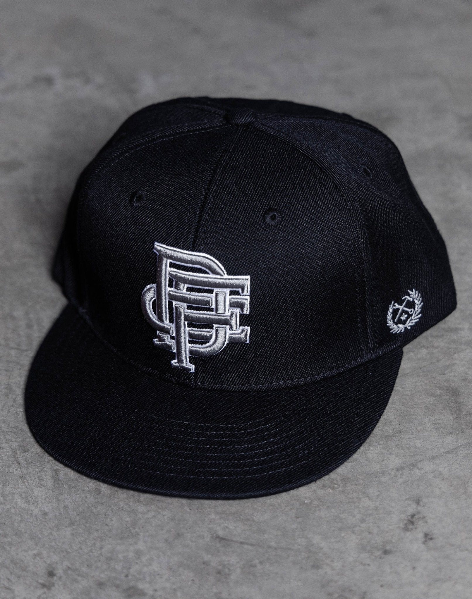 Icon Flat Bill Snapback