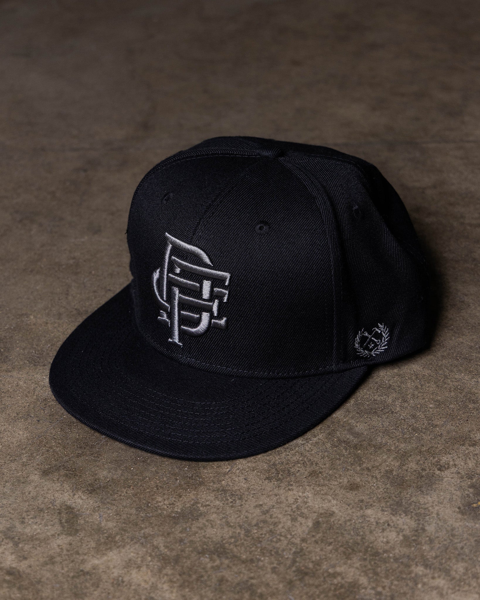 Icon Flat Bill Snapback