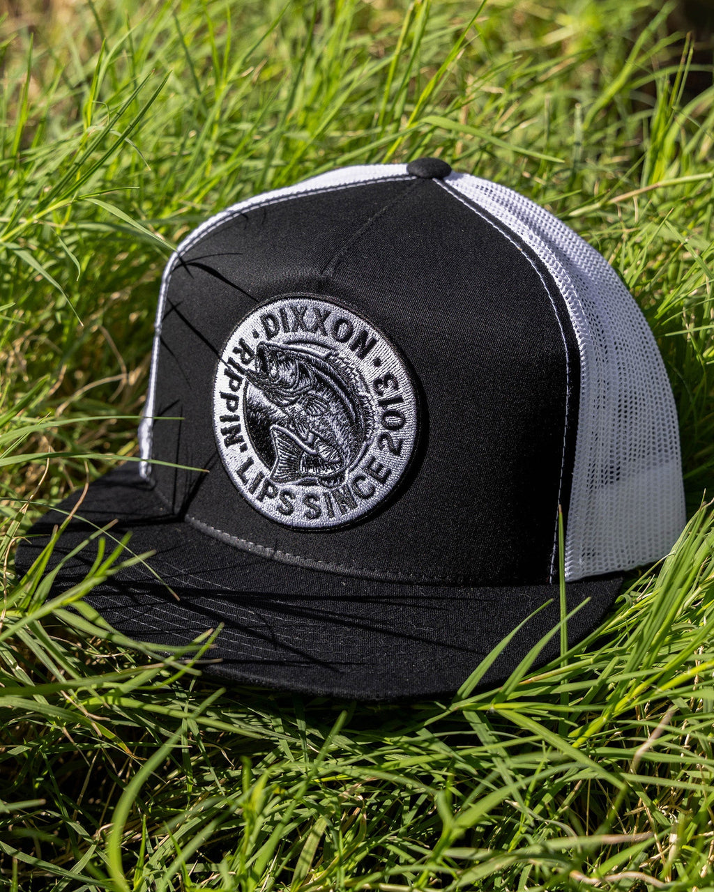 Lip Ripper Flat Bill Trucker Snapback - Black & White