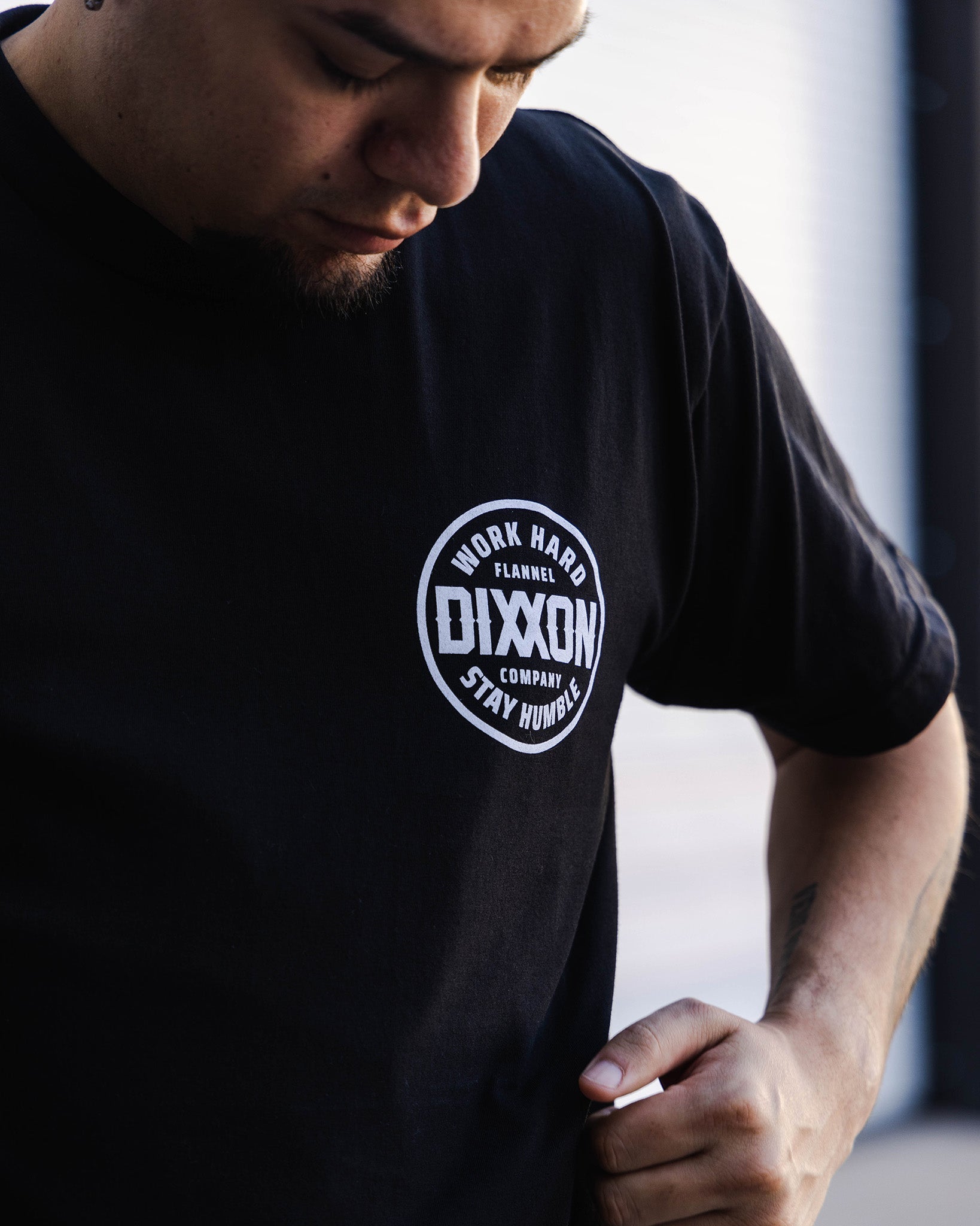 White Nuevo Corpo T-Shirt - Black