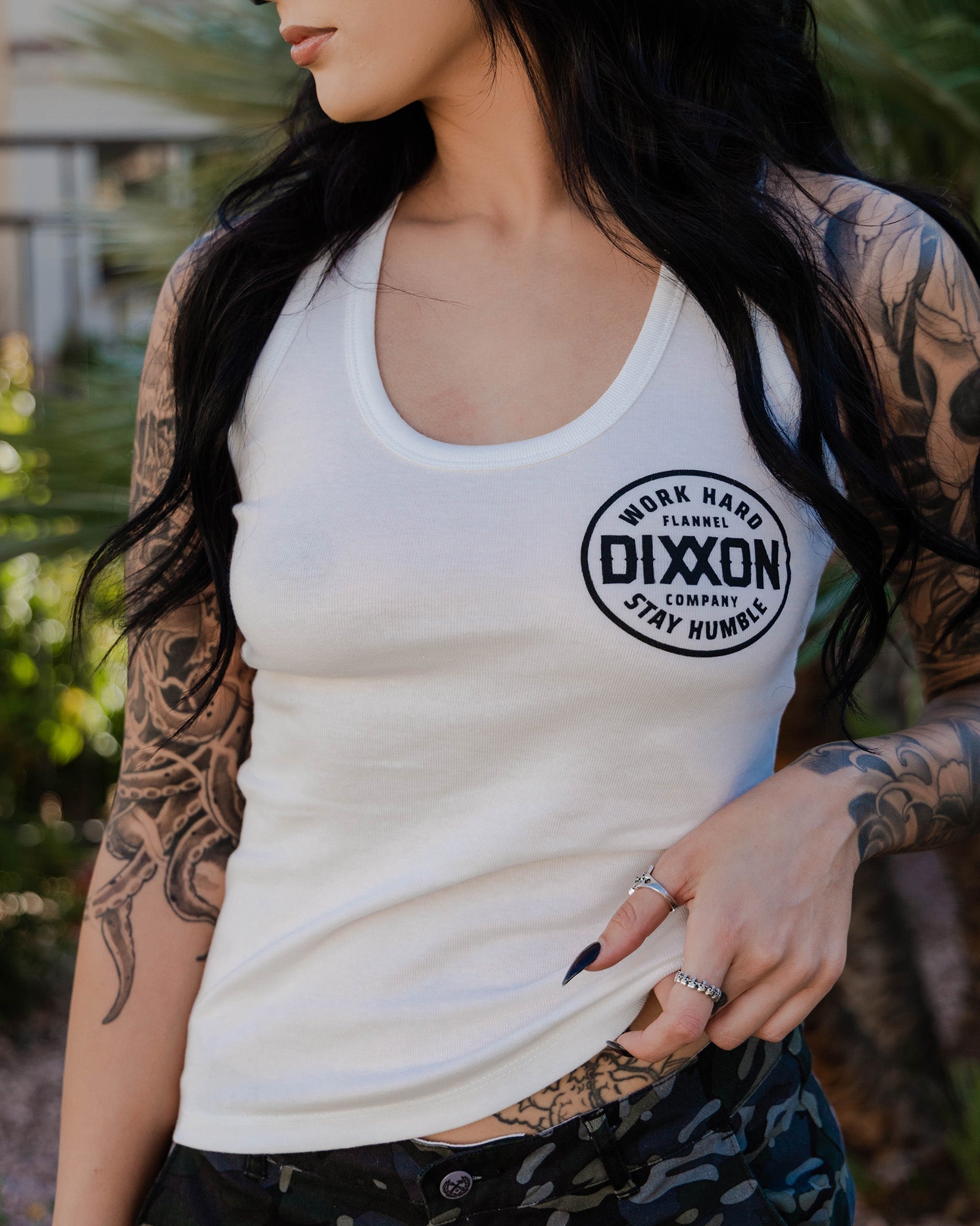 Women's Black Nuevo Corpo Fitted Tank - White