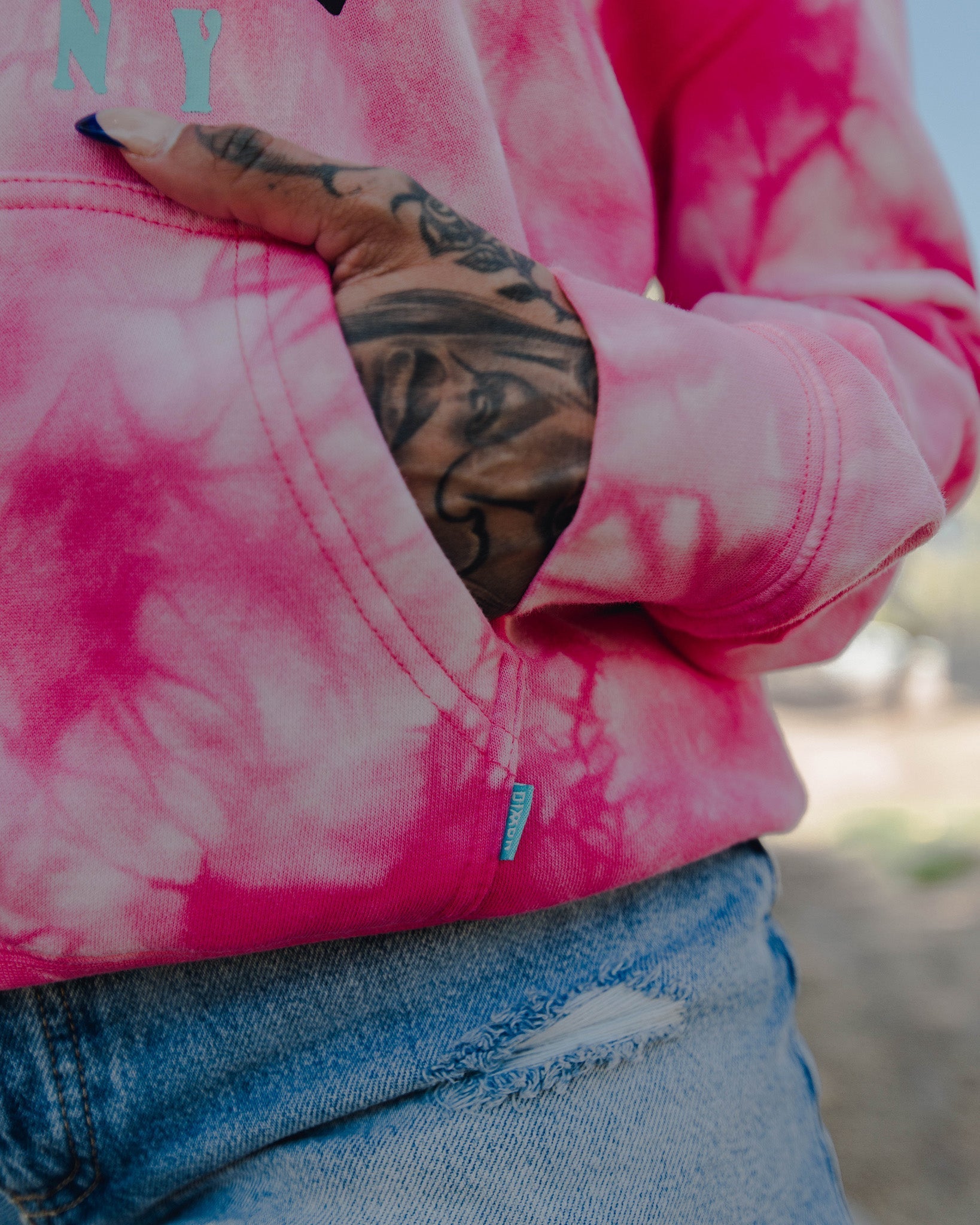 Women's Black & Tiffany Rose Tie Dye Pullover - Pink