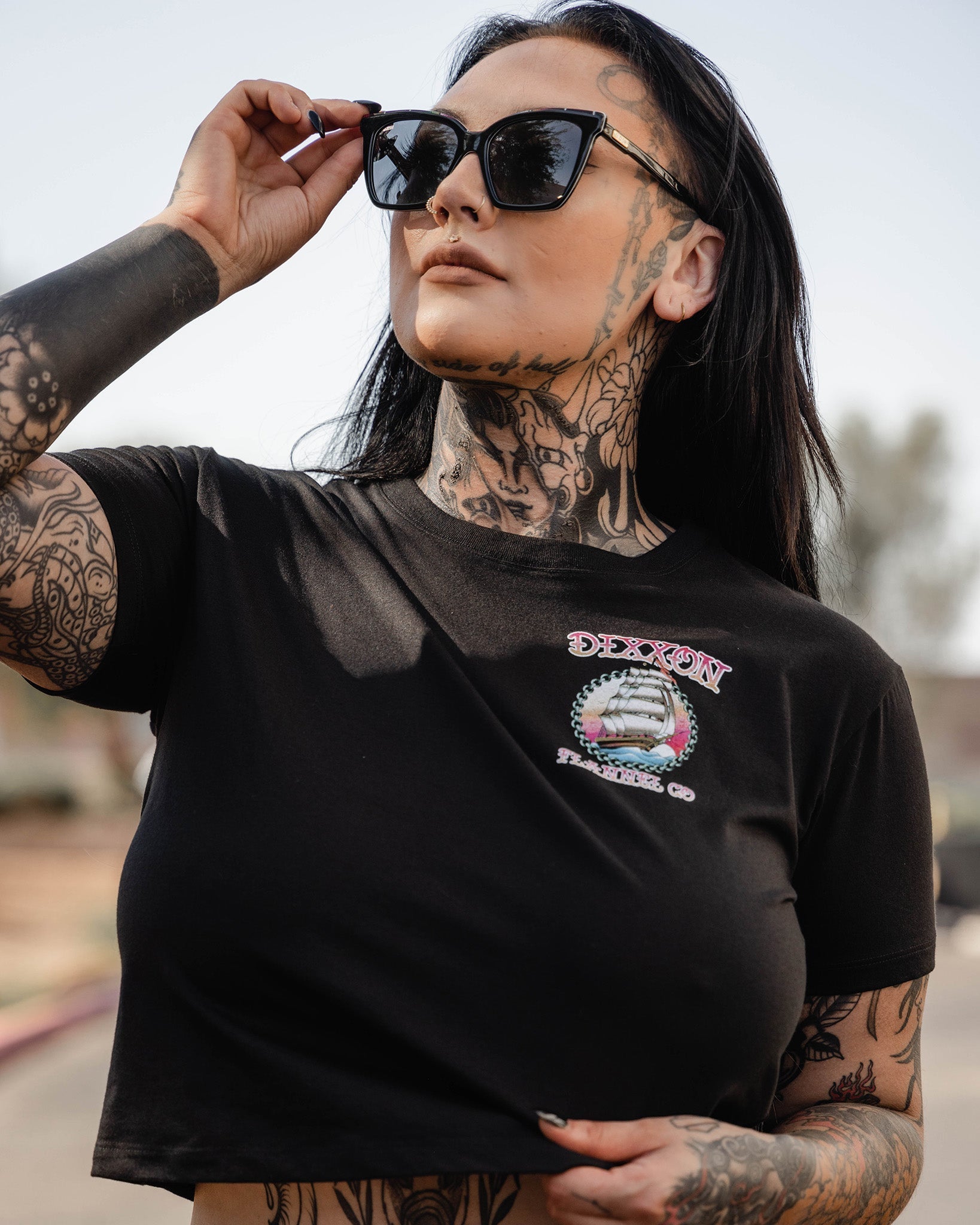 Women's Hold Fast Crop Top - Black