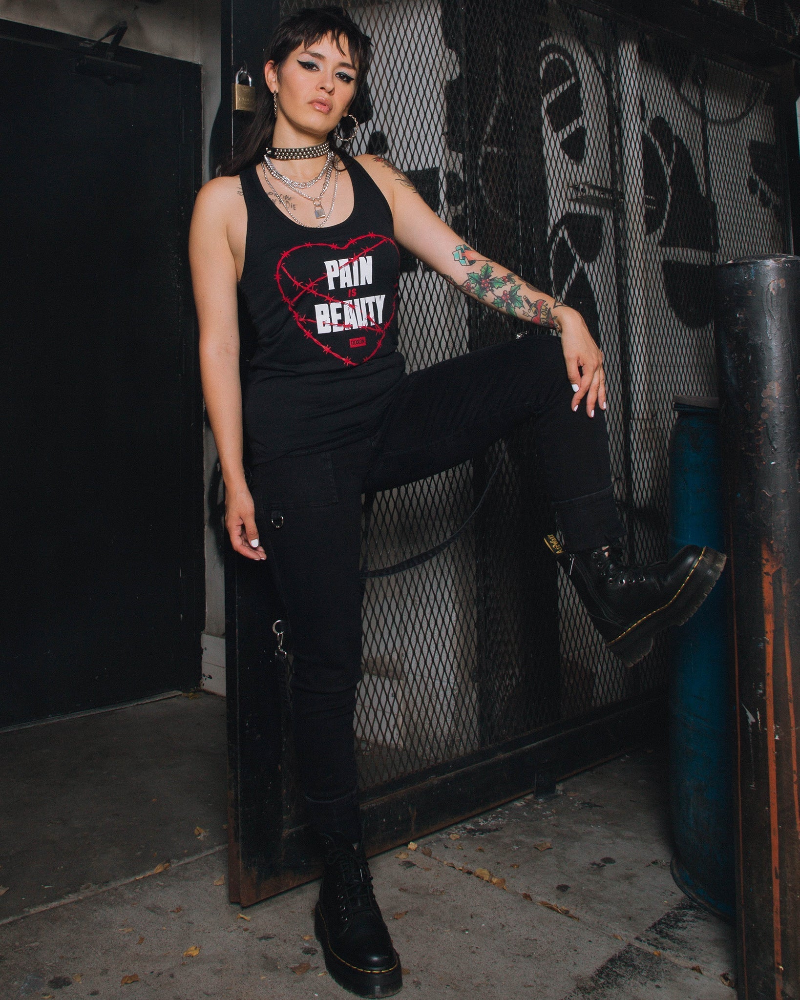 Women's Pain is Beauty Tank