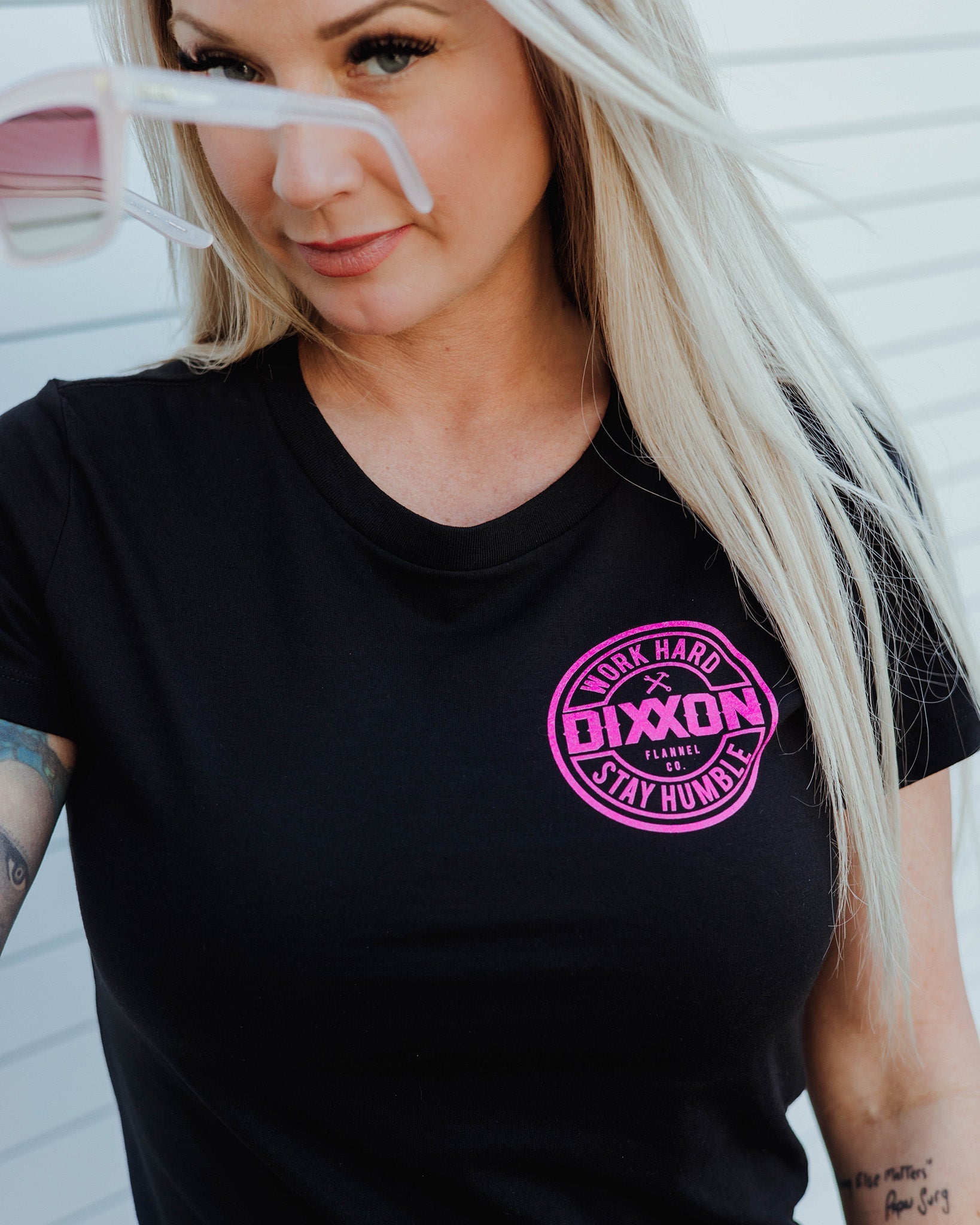 Women's Pink Corpo Fitted Tee - Black